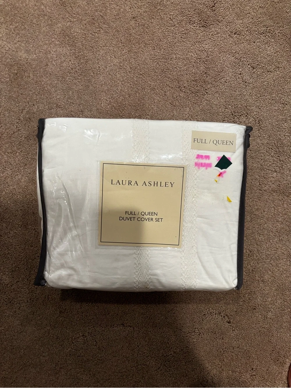 New Queen Laura Ashley Duvet Annabella